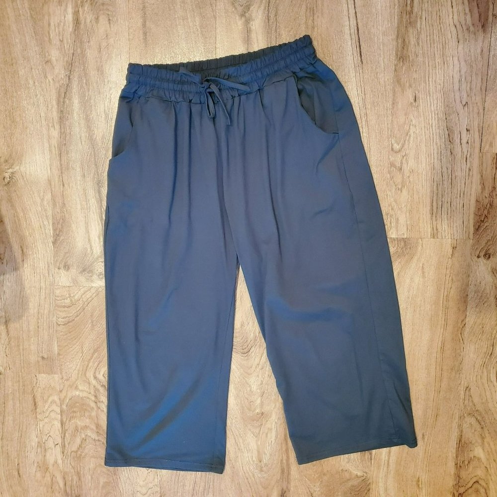 Dibaolong Womens' Casual Capri Pants, Size L Charcoal Grey, Yoga Lounge wear EUC